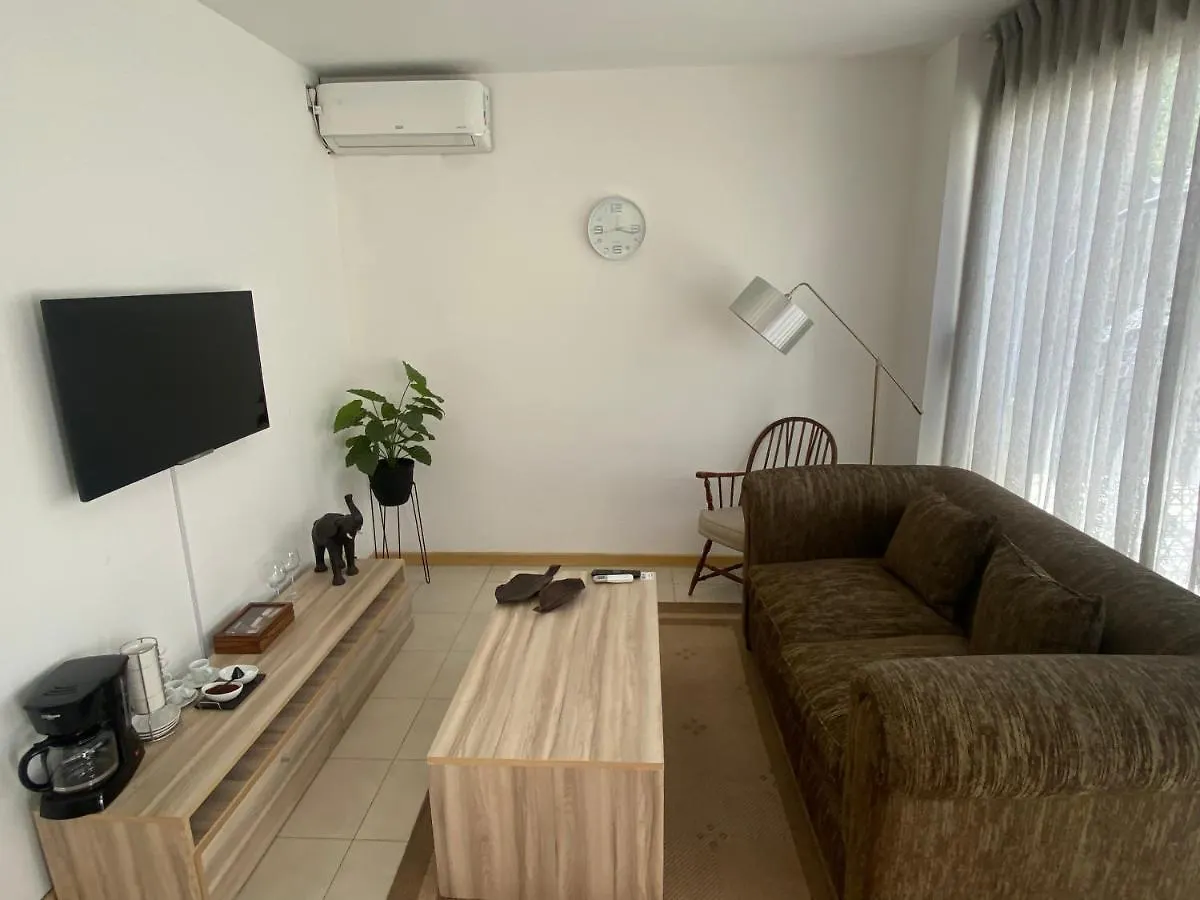 Exclusivo En Pb Patio, Cochera, Equipado, Mendoza 0*,  Argentine